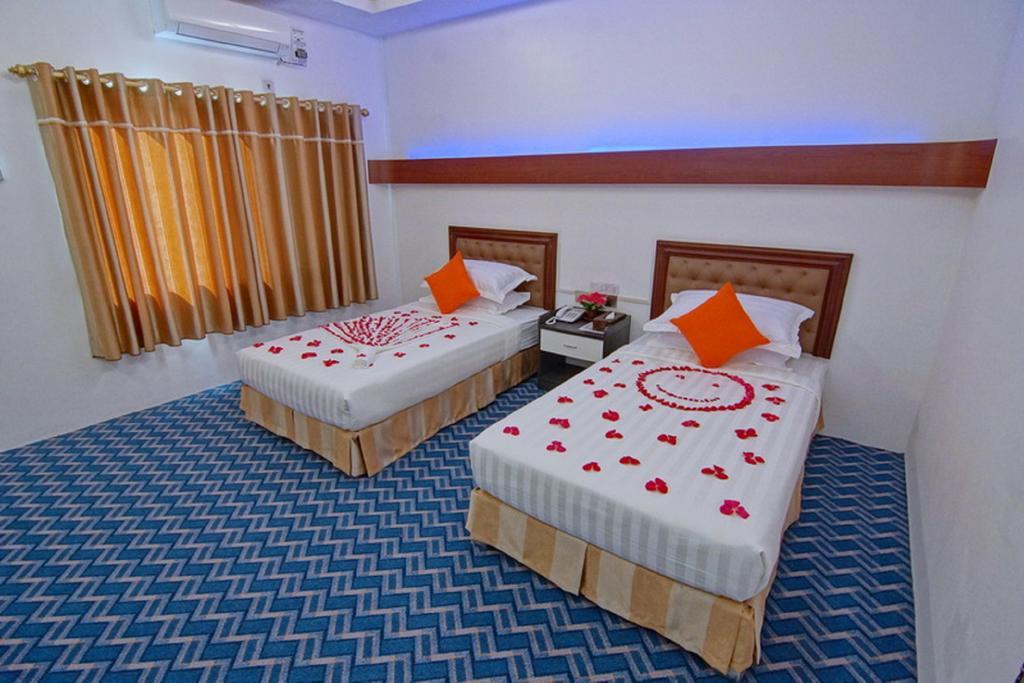 Perfect Hotel Mandalay Exteriör bild