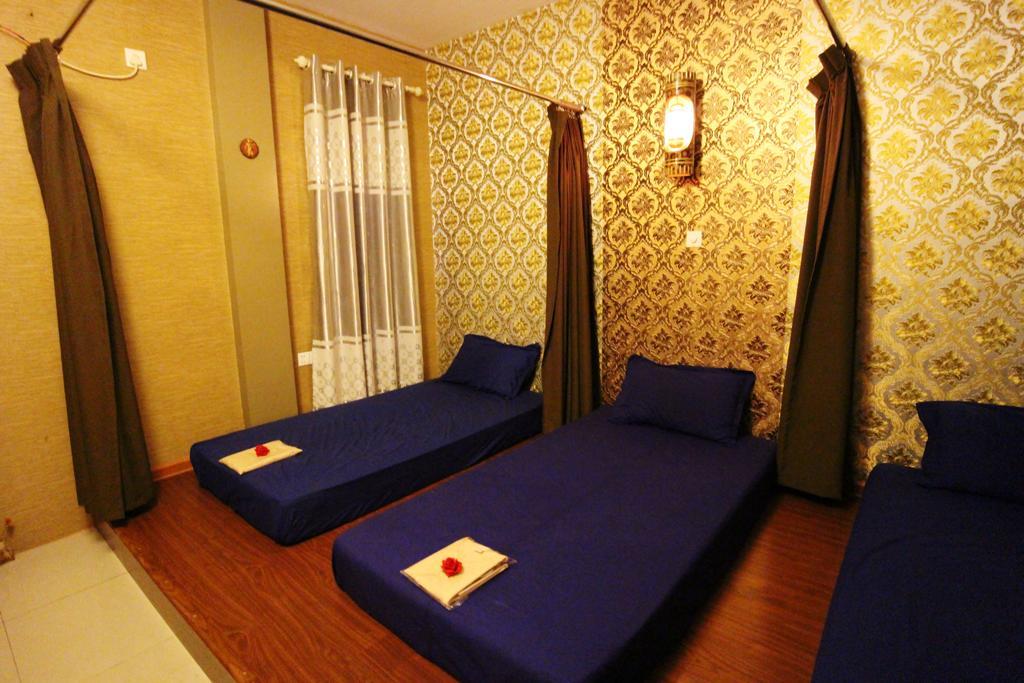 Perfect Hotel Mandalay Exteriör bild